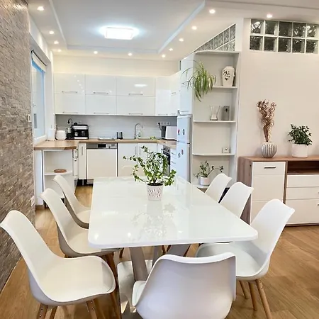 Ildiko Lak Hébergement de vacances Vonyarcvashegy