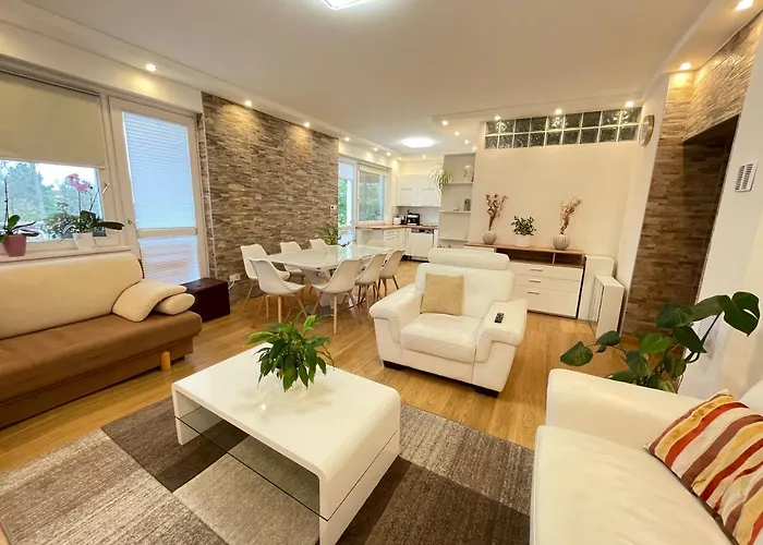 Ildikó Lak * Vonyarcvashegy